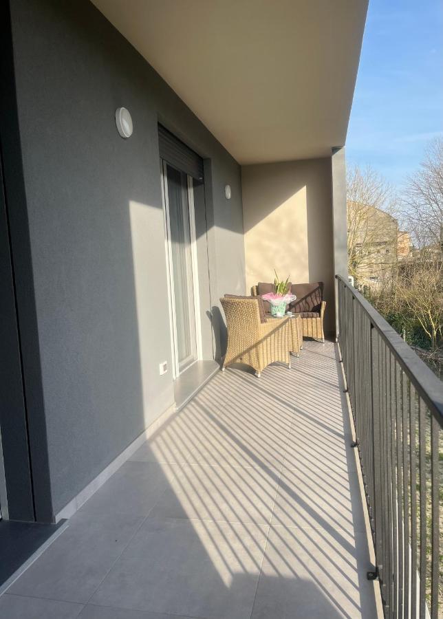 ポルト・ヴィーロ"La Terrazza Di Via Roma" Delta Del Po - Private Parkingアパートメント エクステリア 写真