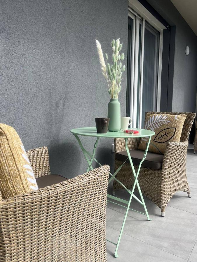 ポルト・ヴィーロ"La Terrazza Di Via Roma" Delta Del Po - Private Parkingアパートメント エクステリア 写真