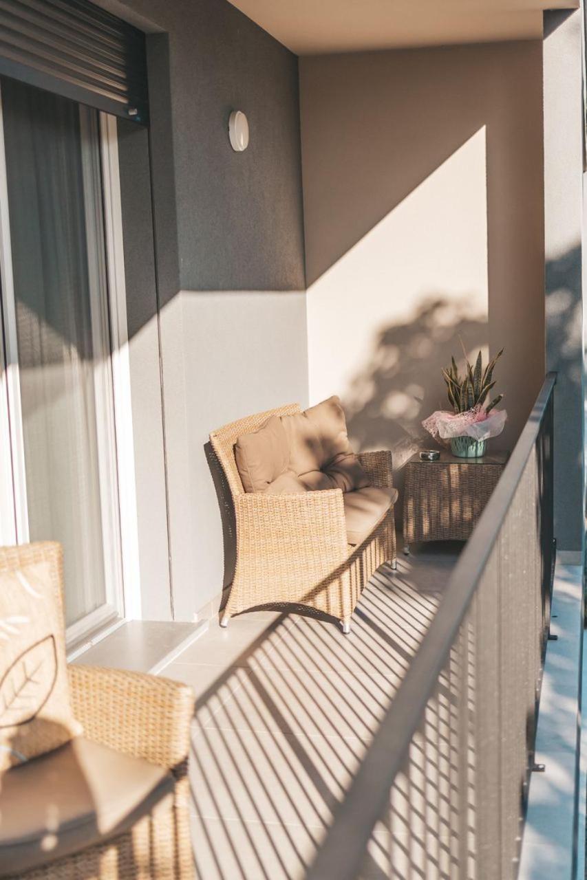 ポルト・ヴィーロ"La Terrazza Di Via Roma" Delta Del Po - Private Parkingアパートメント エクステリア 写真