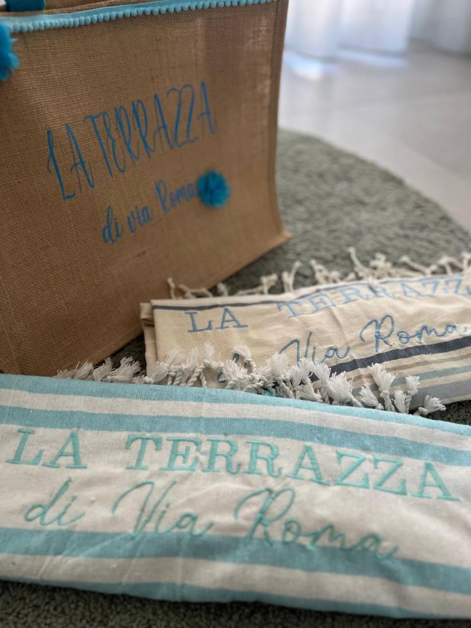 ポルト・ヴィーロ"La Terrazza Di Via Roma" Delta Del Po - Private Parkingアパートメント エクステリア 写真